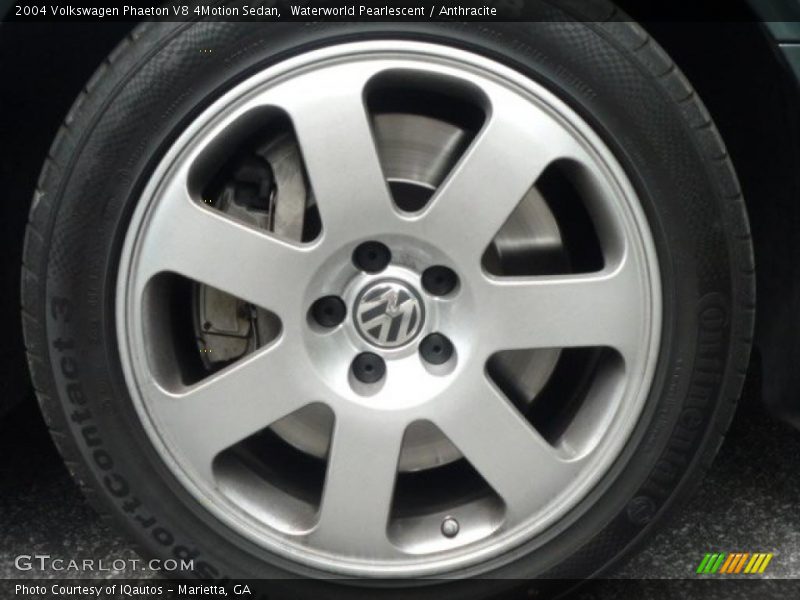  2004 Phaeton V8 4Motion Sedan Wheel