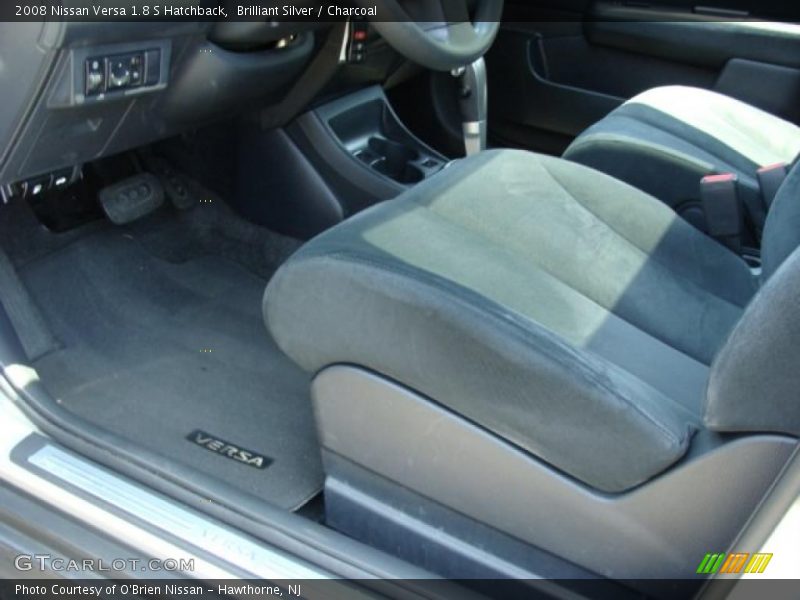 Brilliant Silver / Charcoal 2008 Nissan Versa 1.8 S Hatchback
