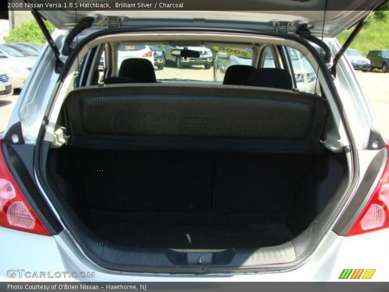 Brilliant Silver / Charcoal 2008 Nissan Versa 1.8 S Hatchback