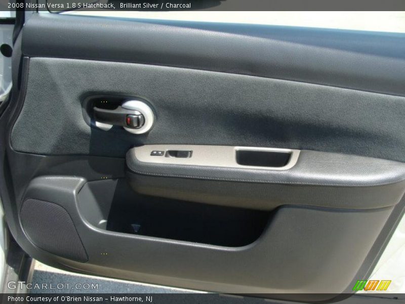 Brilliant Silver / Charcoal 2008 Nissan Versa 1.8 S Hatchback