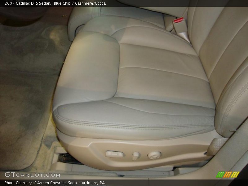 Blue Chip / Cashmere/Cocoa 2007 Cadillac DTS Sedan