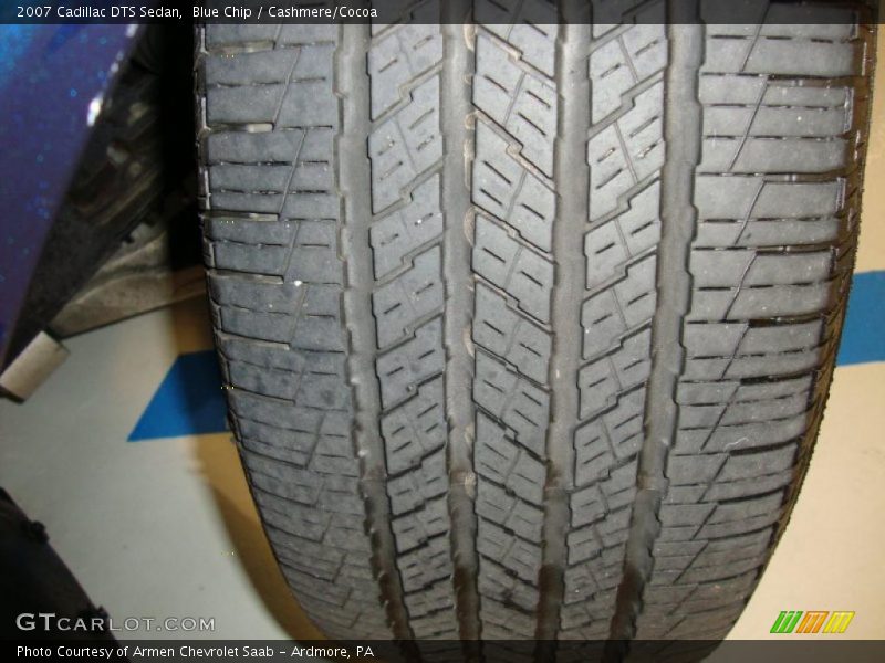 Blue Chip / Cashmere/Cocoa 2007 Cadillac DTS Sedan
