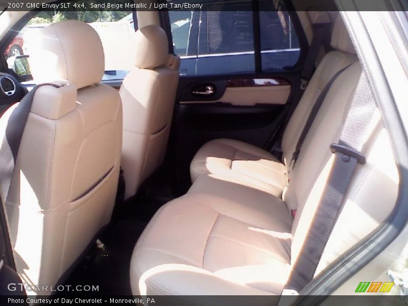 Sand Beige Metallic / Light Tan/Ebony 2007 GMC Envoy SLT 4x4