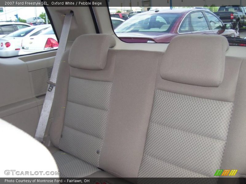 Oxford White / Pebble Beige 2007 Ford Freestyle SEL