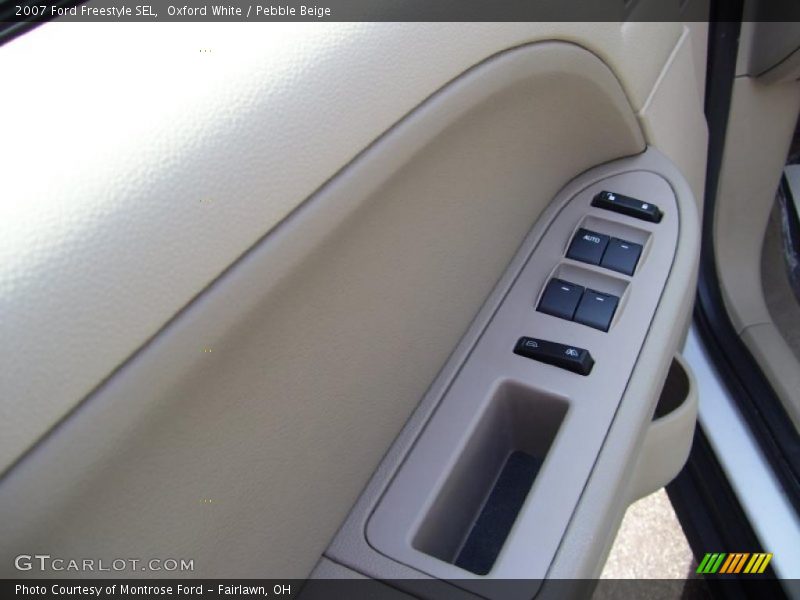 Oxford White / Pebble Beige 2007 Ford Freestyle SEL