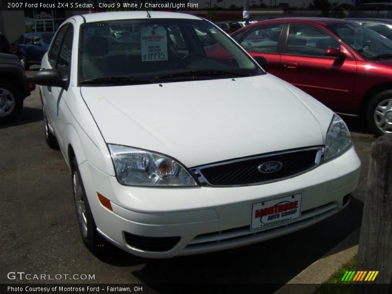 Cloud 9 White / Charcoal/Light Flint 2007 Ford Focus ZX4 S Sedan
