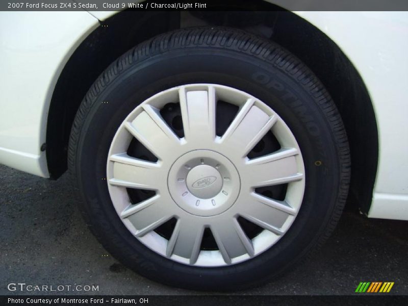 Cloud 9 White / Charcoal/Light Flint 2007 Ford Focus ZX4 S Sedan