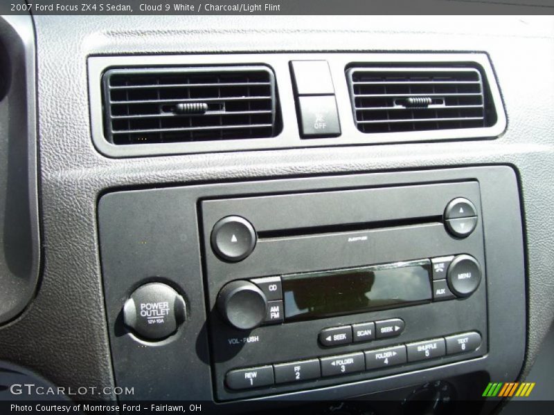 Cloud 9 White / Charcoal/Light Flint 2007 Ford Focus ZX4 S Sedan