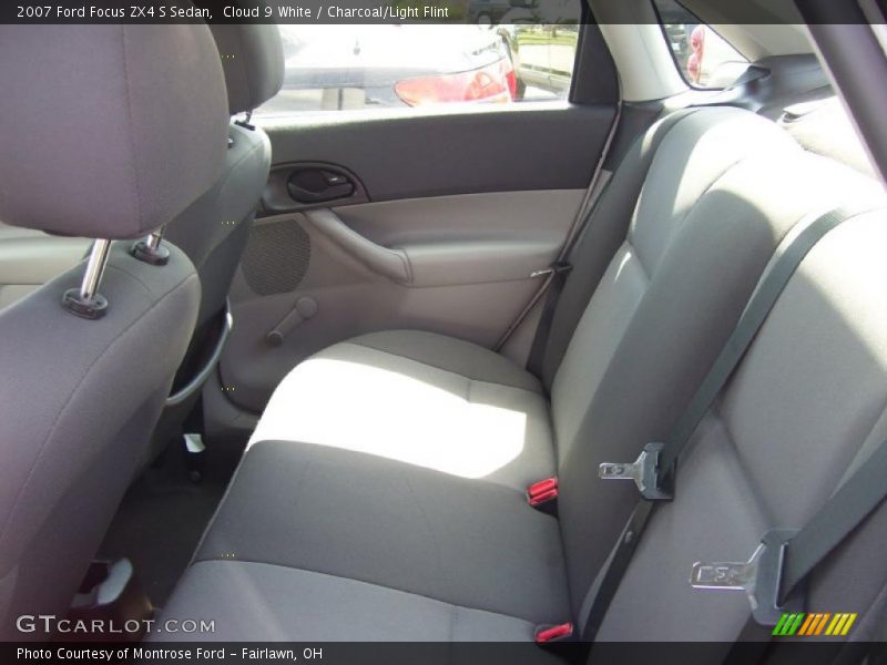 Cloud 9 White / Charcoal/Light Flint 2007 Ford Focus ZX4 S Sedan