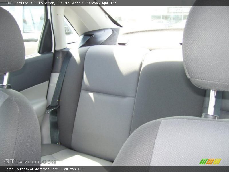 Cloud 9 White / Charcoal/Light Flint 2007 Ford Focus ZX4 S Sedan