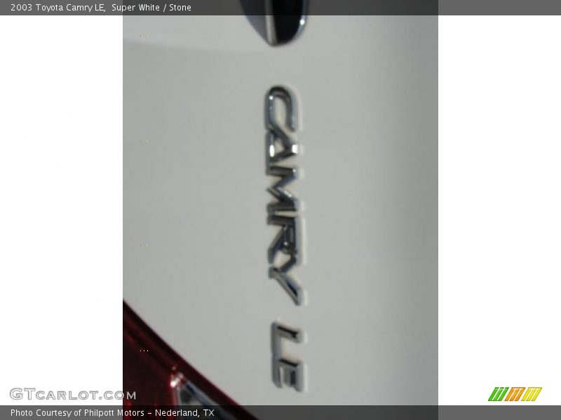 Super White / Stone 2003 Toyota Camry LE