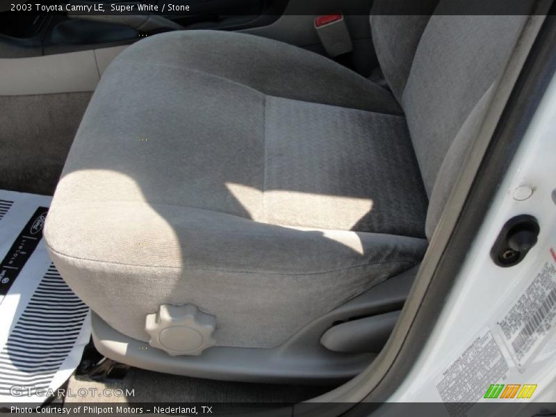 Super White / Stone 2003 Toyota Camry LE