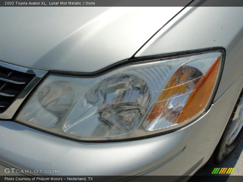 Lunar Mist Metallic / Stone 2003 Toyota Avalon XL