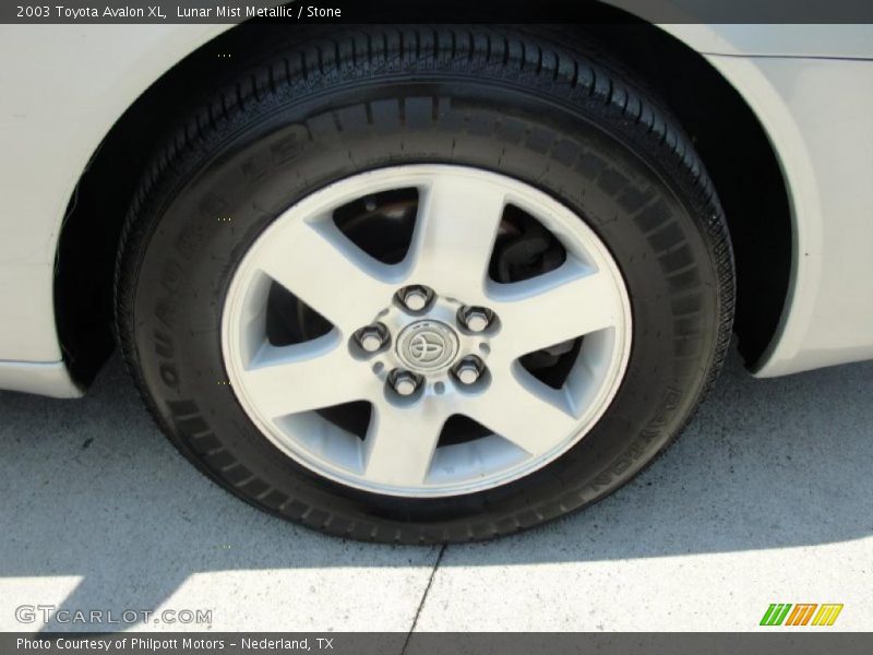 Lunar Mist Metallic / Stone 2003 Toyota Avalon XL