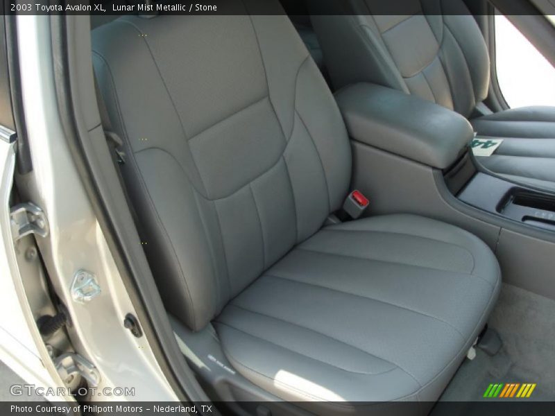 Lunar Mist Metallic / Stone 2003 Toyota Avalon XL
