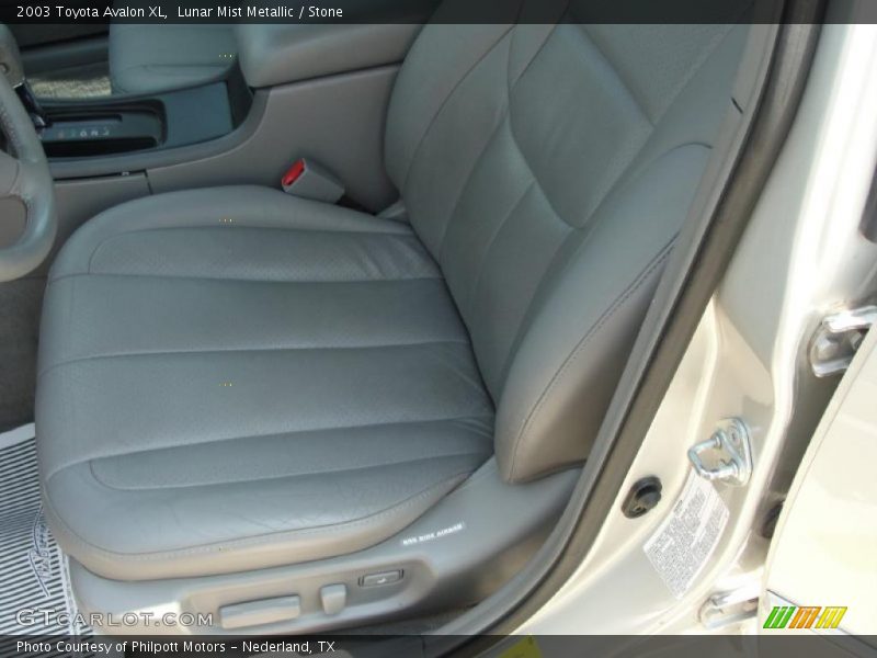 Lunar Mist Metallic / Stone 2003 Toyota Avalon XL