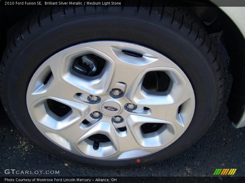 Brilliant Silver Metallic / Medium Light Stone 2010 Ford Fusion SE