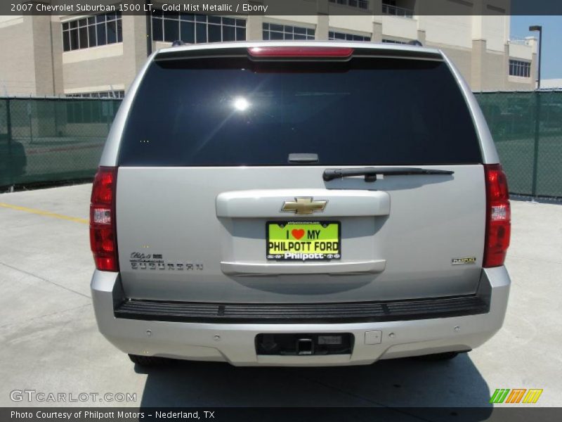 Gold Mist Metallic / Ebony 2007 Chevrolet Suburban 1500 LT