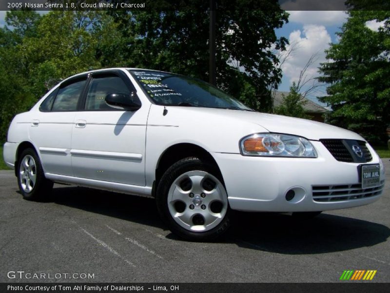 Cloud White / Charcoal 2005 Nissan Sentra 1.8