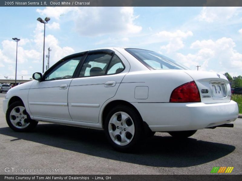 Cloud White / Charcoal 2005 Nissan Sentra 1.8