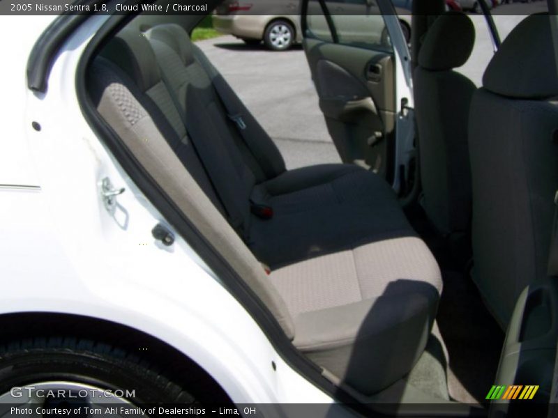 Cloud White / Charcoal 2005 Nissan Sentra 1.8