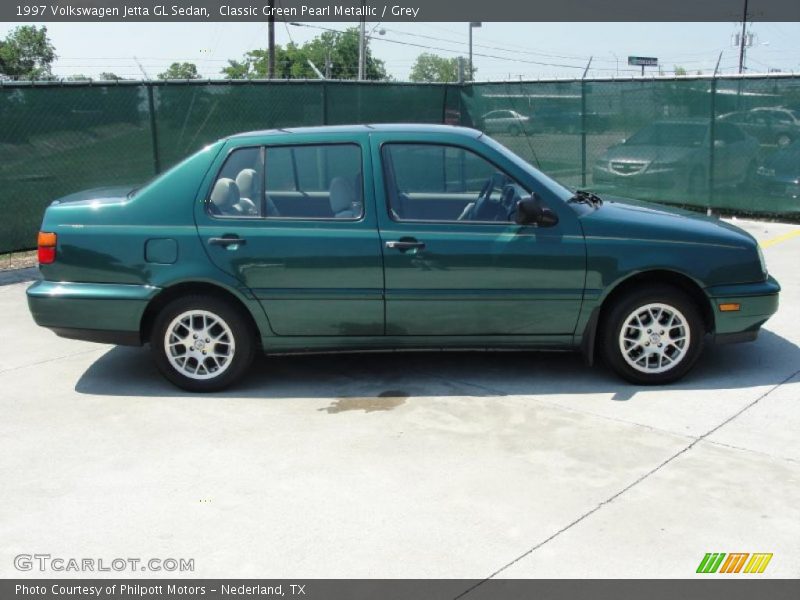 Classic Green Pearl Metallic / Grey 1997 Volkswagen Jetta GL Sedan