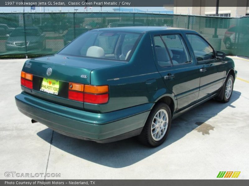 Classic Green Pearl Metallic / Grey 1997 Volkswagen Jetta GL Sedan