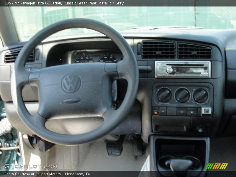 Classic Green Pearl Metallic / Grey 1997 Volkswagen Jetta GL Sedan