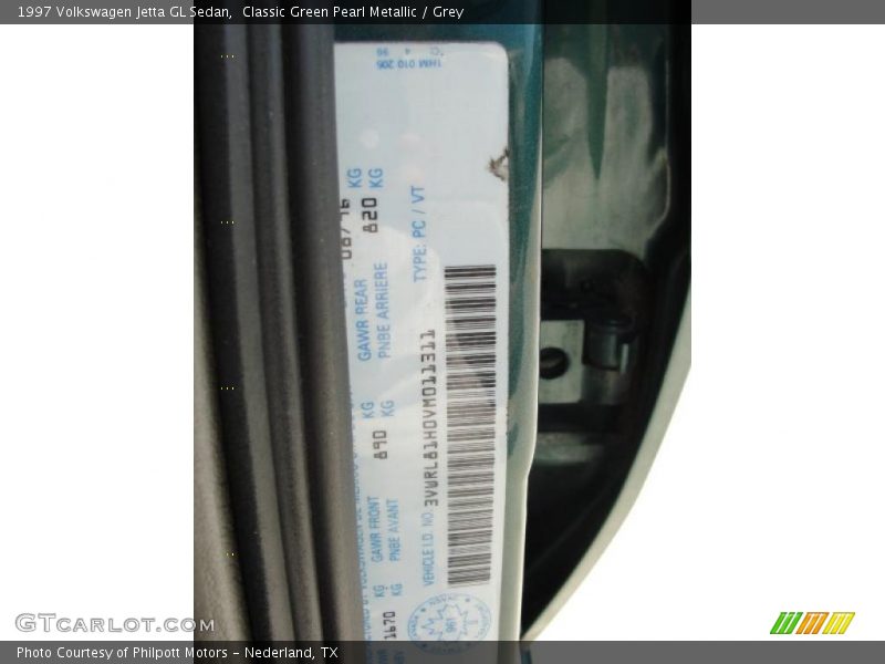 Classic Green Pearl Metallic / Grey 1997 Volkswagen Jetta GL Sedan