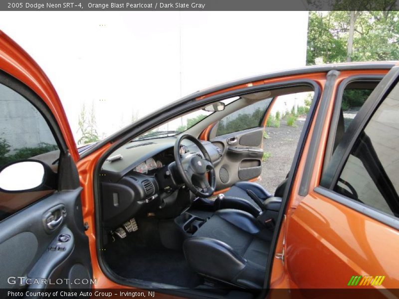 Orange Blast Pearlcoat / Dark Slate Gray 2005 Dodge Neon SRT-4