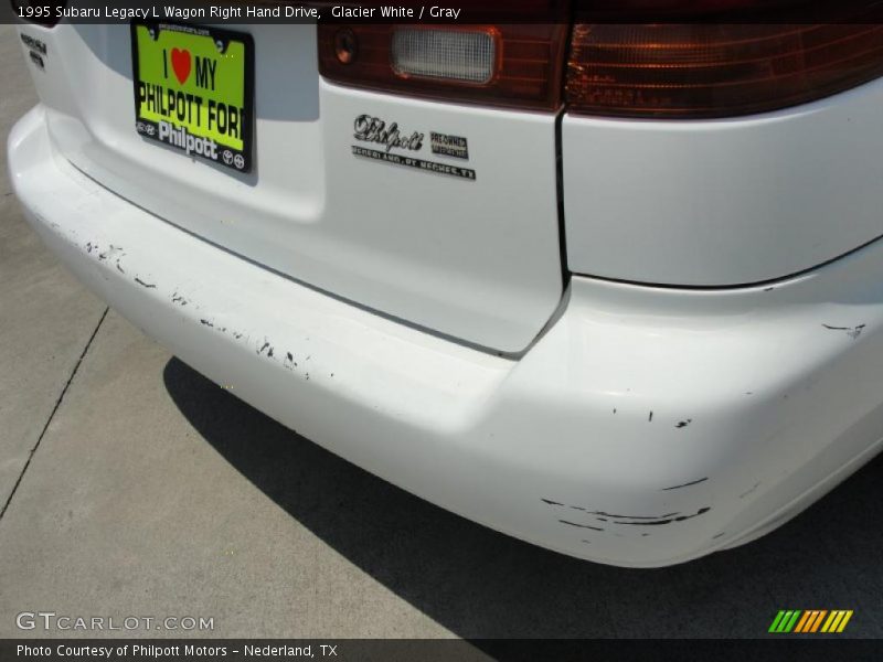 Glacier White / Gray 1995 Subaru Legacy L Wagon Right Hand Drive