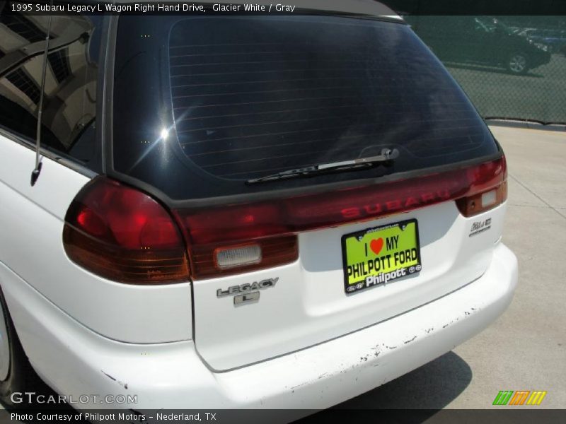 Glacier White / Gray 1995 Subaru Legacy L Wagon Right Hand Drive