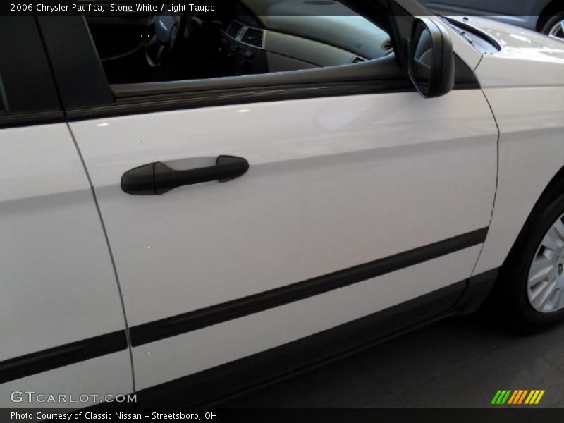 Stone White / Light Taupe 2006 Chrysler Pacifica