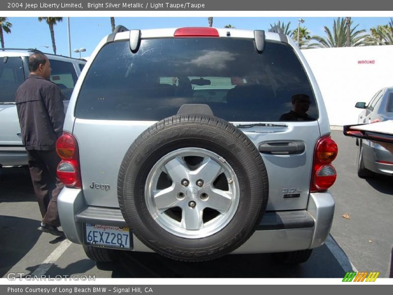 Bright Silver Metallic / Light Taupe/Taupe 2004 Jeep Liberty Limited