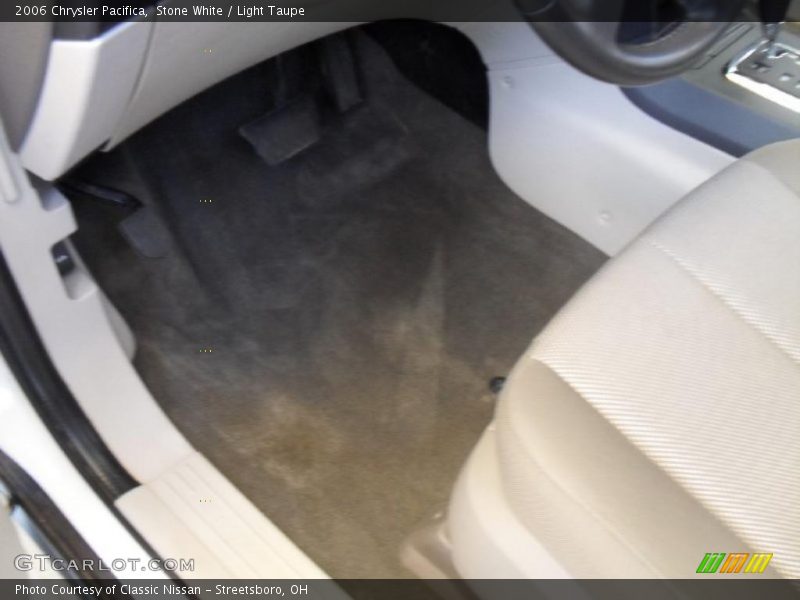 Stone White / Light Taupe 2006 Chrysler Pacifica