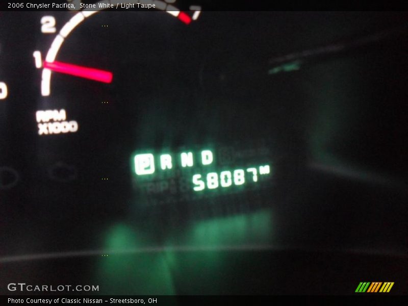 Stone White / Light Taupe 2006 Chrysler Pacifica