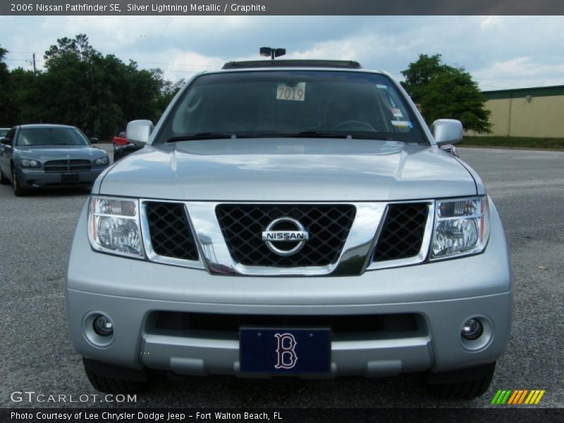 Silver Lightning Metallic / Graphite 2006 Nissan Pathfinder SE