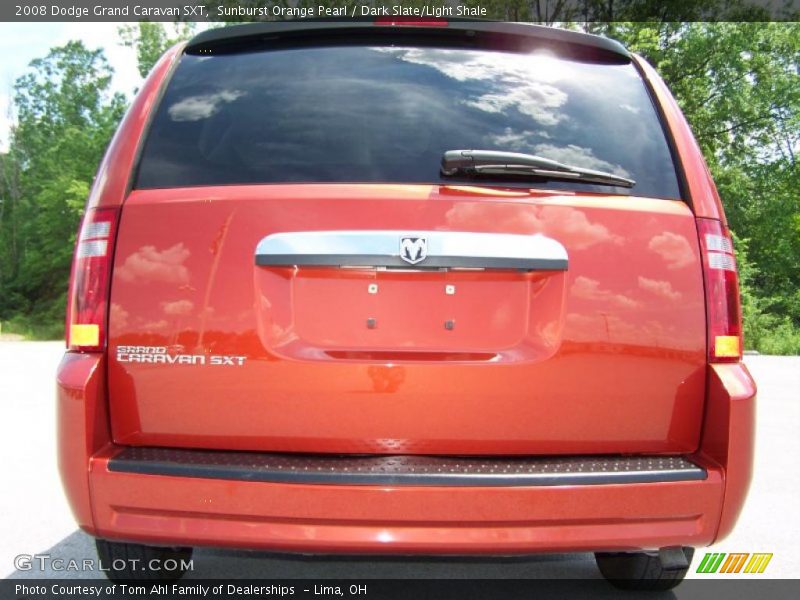 Sunburst Orange Pearl / Dark Slate/Light Shale 2008 Dodge Grand Caravan SXT