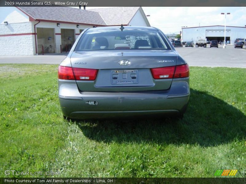 Willow Gray / Gray 2009 Hyundai Sonata GLS