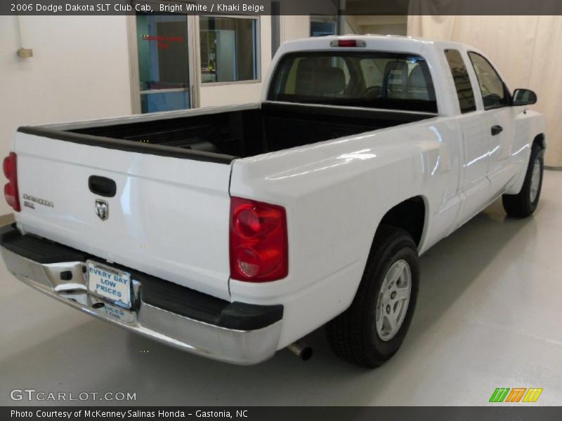 Bright White / Khaki Beige 2006 Dodge Dakota SLT Club Cab
