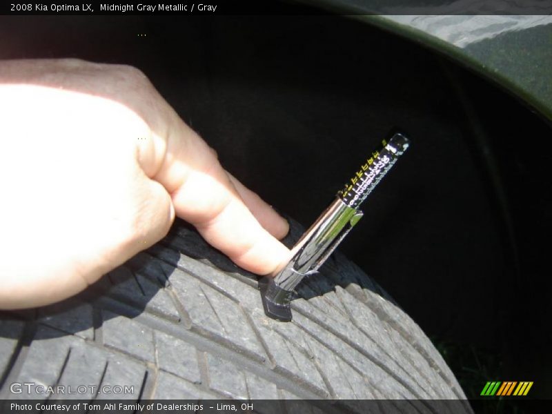 Midnight Gray Metallic / Gray 2008 Kia Optima LX