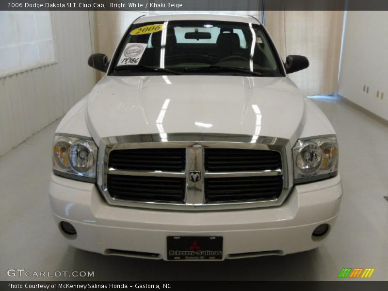 Bright White / Khaki Beige 2006 Dodge Dakota SLT Club Cab