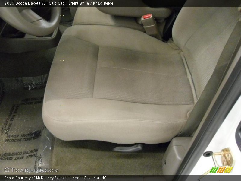 Bright White / Khaki Beige 2006 Dodge Dakota SLT Club Cab