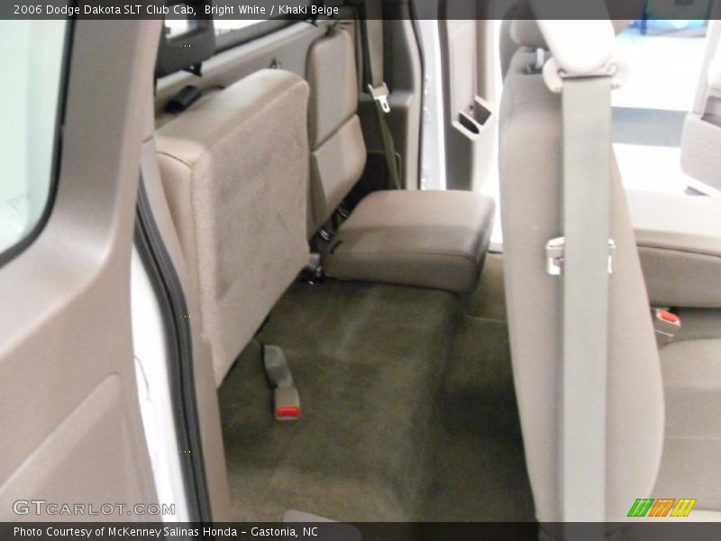 Bright White / Khaki Beige 2006 Dodge Dakota SLT Club Cab