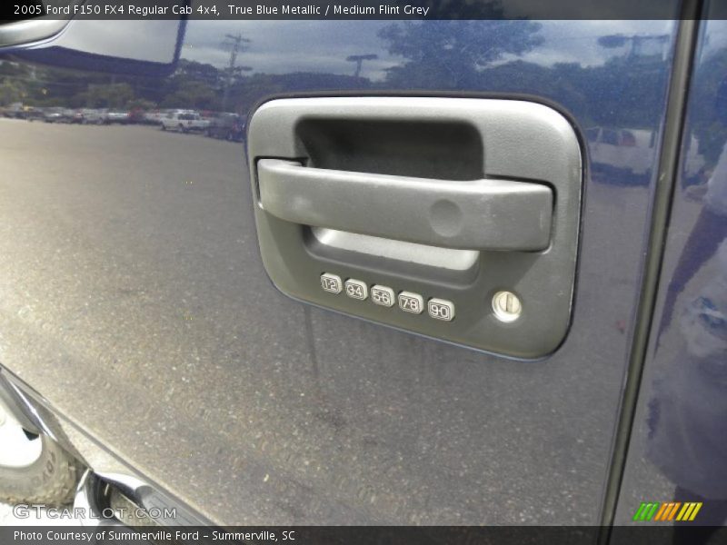 True Blue Metallic / Medium Flint Grey 2005 Ford F150 FX4 Regular Cab 4x4