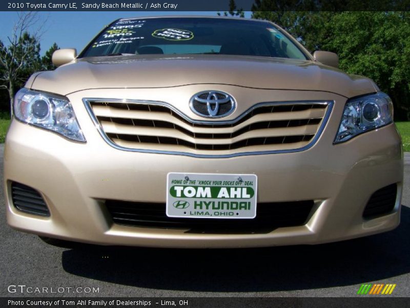 Sandy Beach Metallic / Ash Gray 2010 Toyota Camry LE