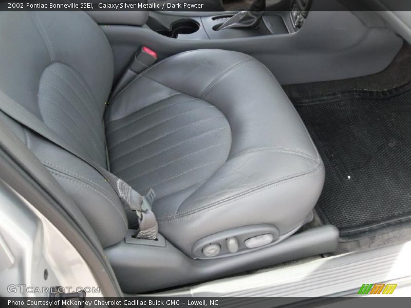 Galaxy Silver Metallic / Dark Pewter 2002 Pontiac Bonneville SSEi