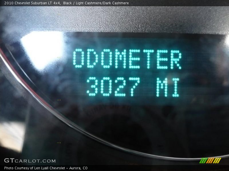 Black / Light Cashmere/Dark Cashmere 2010 Chevrolet Suburban LT 4x4