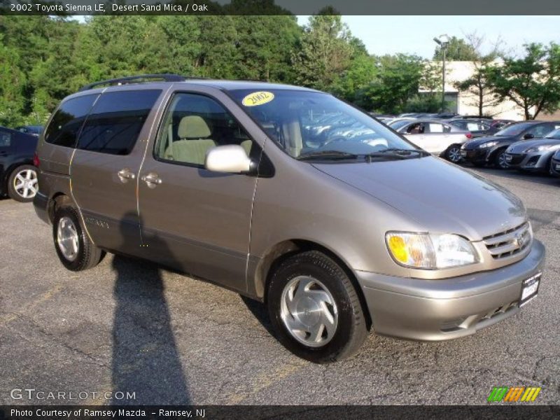 Desert Sand Mica / Oak 2002 Toyota Sienna LE