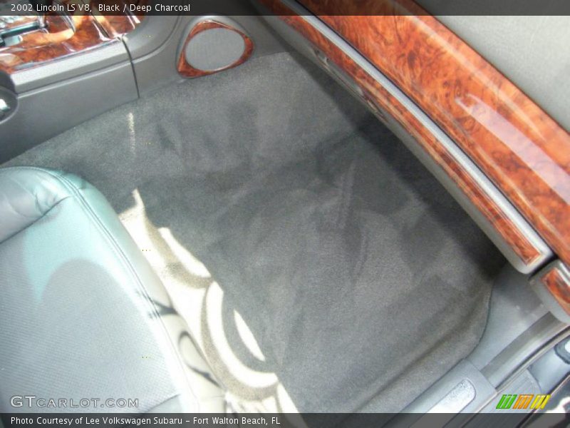 Black / Deep Charcoal 2002 Lincoln LS V8